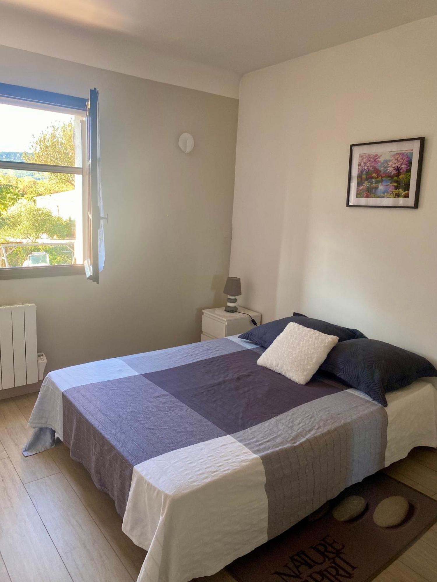 Le Micocoulier Apartment La Crau Luaran gambar