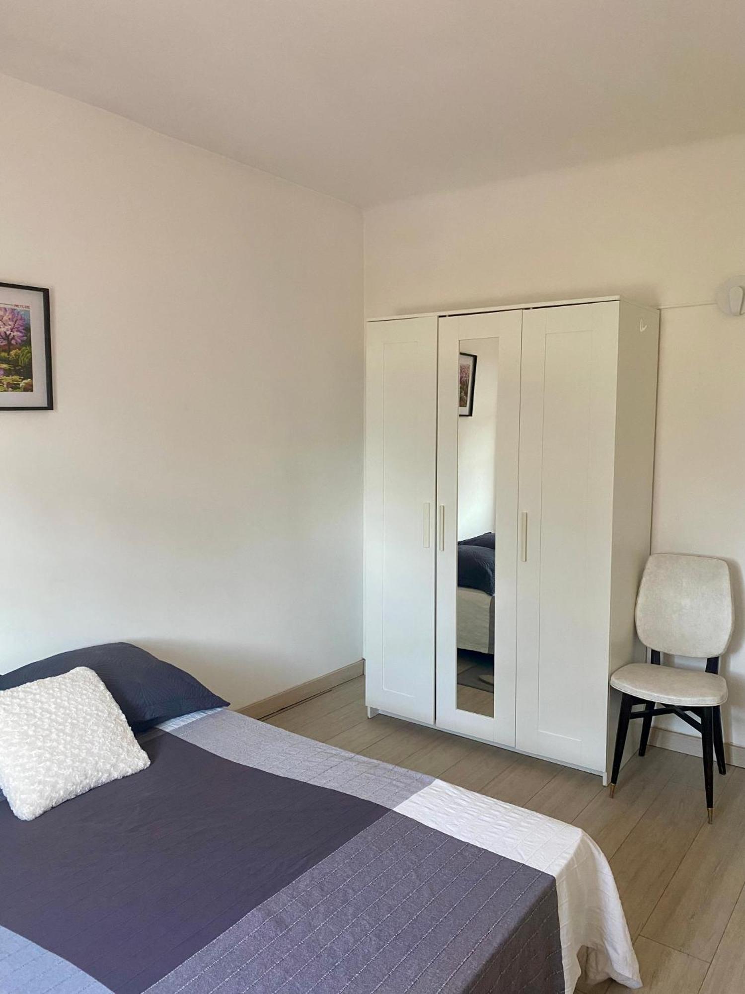 Le Micocoulier Apartment La Crau Luaran gambar