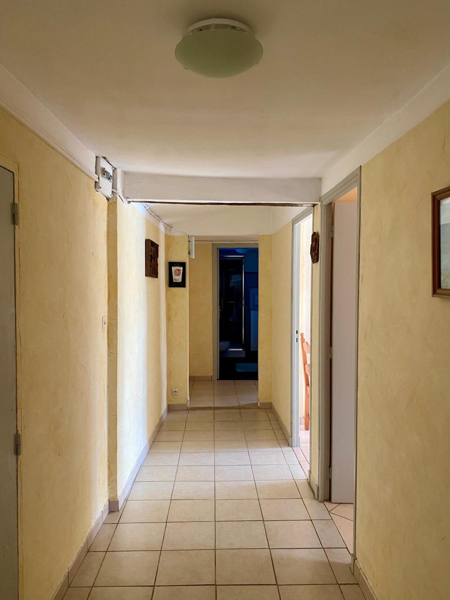 Le Micocoulier Apartment La Crau Luaran gambar