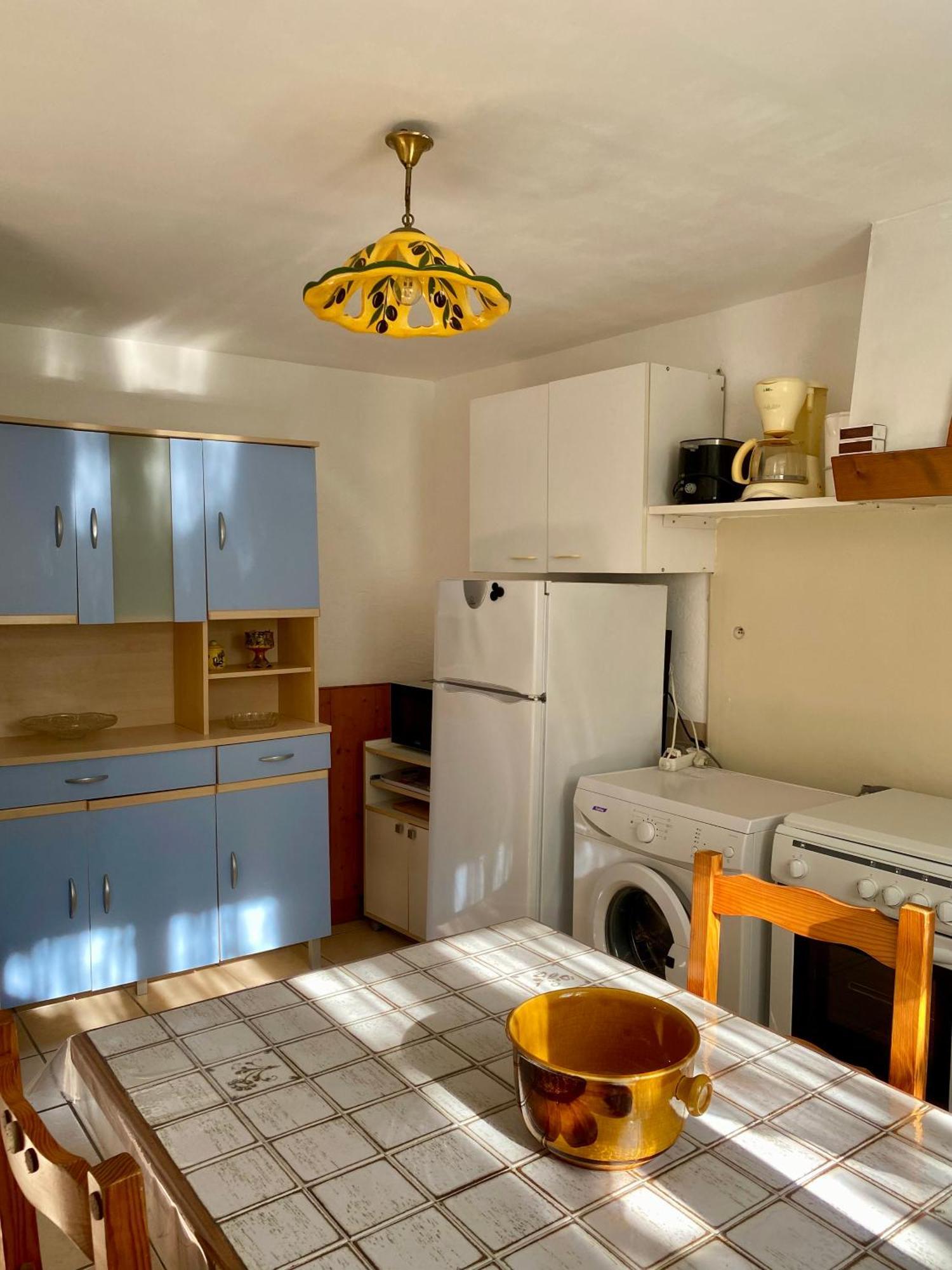 Le Micocoulier Apartment La Crau Luaran gambar