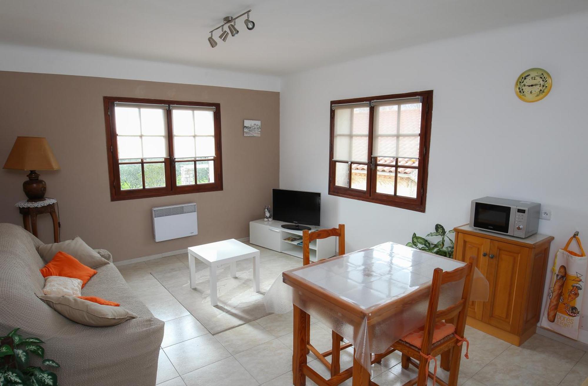 Le Micocoulier Apartment La Crau Luaran gambar