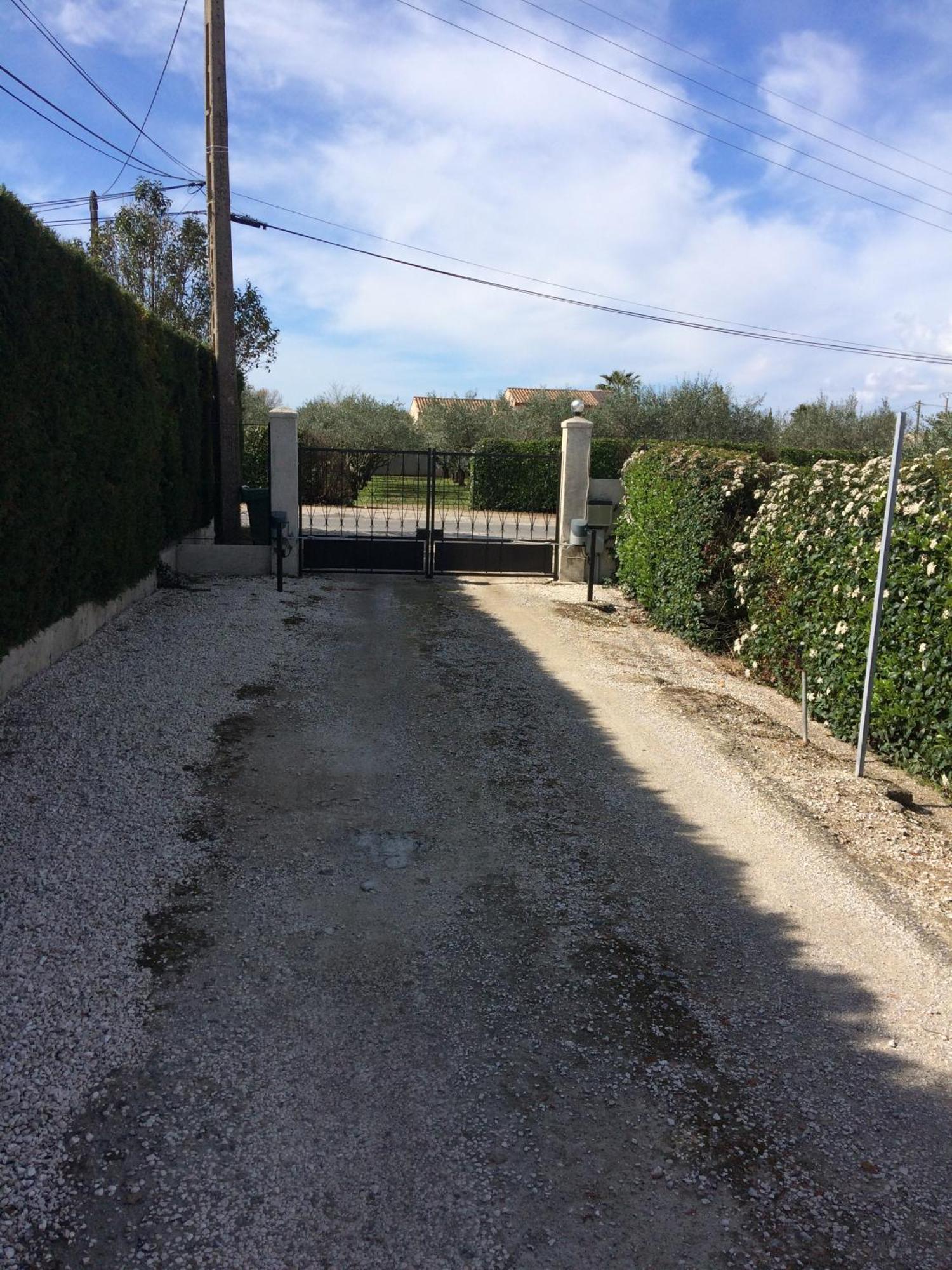 Le Micocoulier Apartment La Crau Luaran gambar